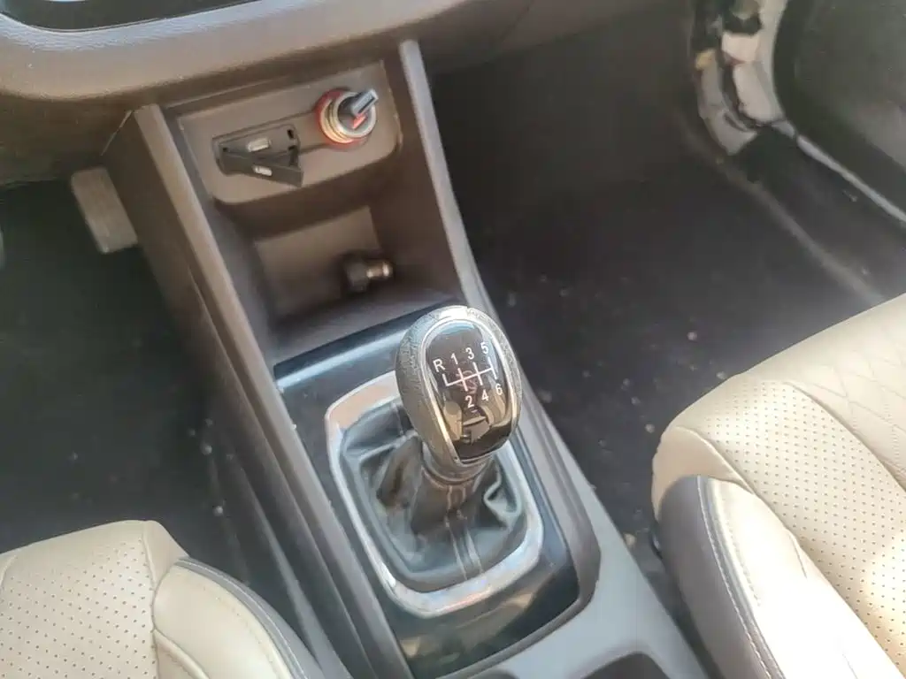 Baojun 310W — миниатюра 14