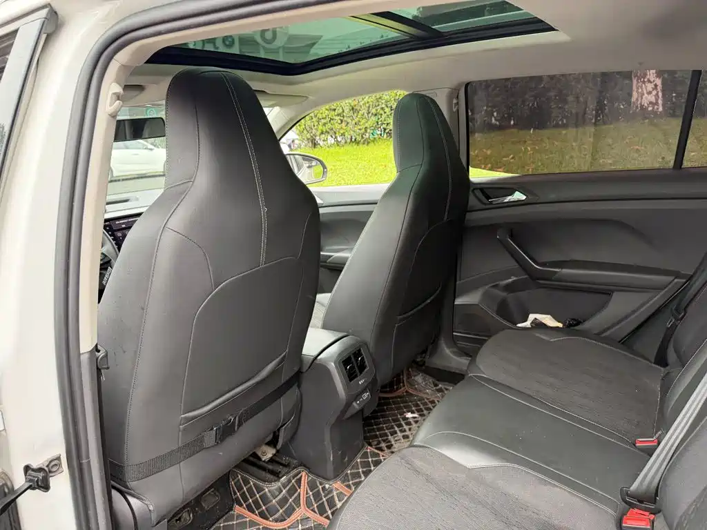 Volkswagen T-Cross — миниатюра 11