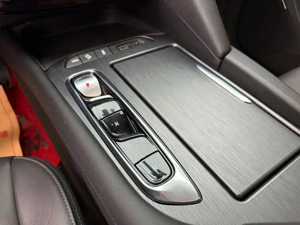 Buick Enclave — миниатюра 9