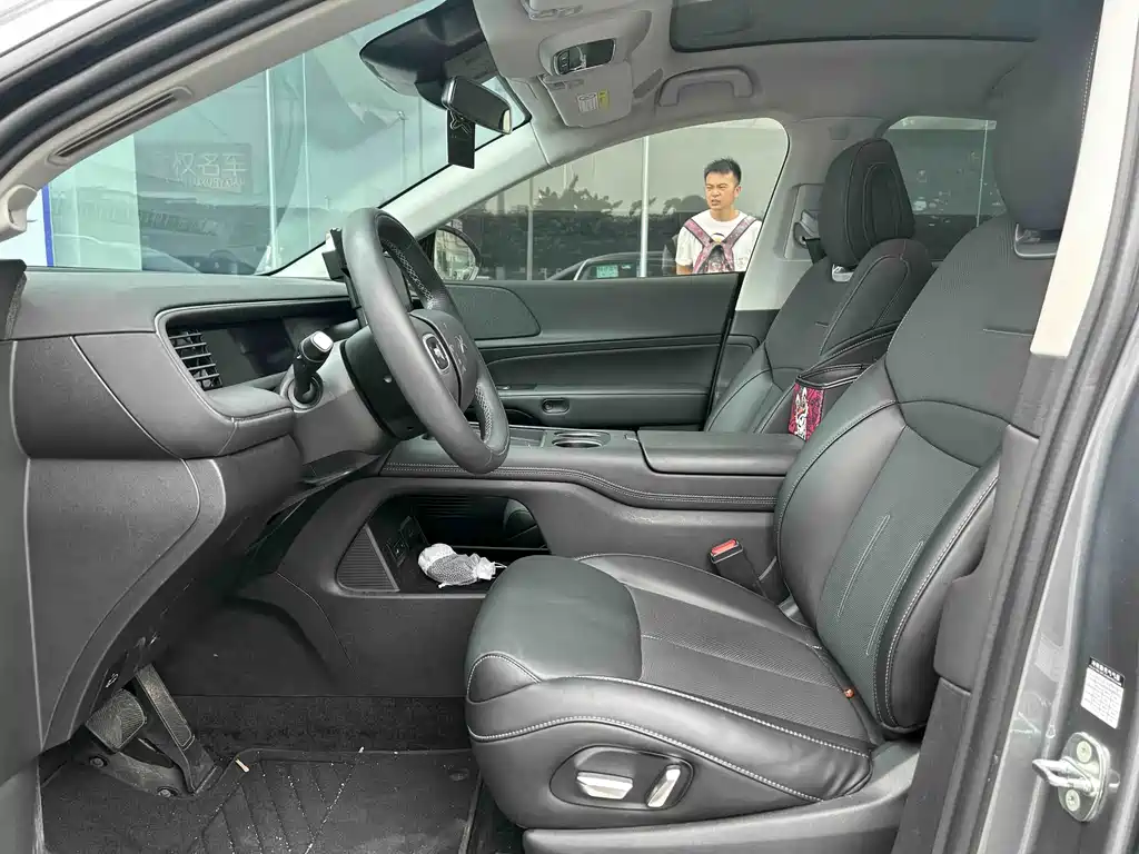 XPeng G6 — миниатюра 6
