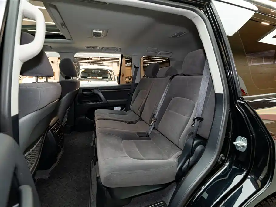 Toyota Land Cruiser 2019 4.0L GX-R