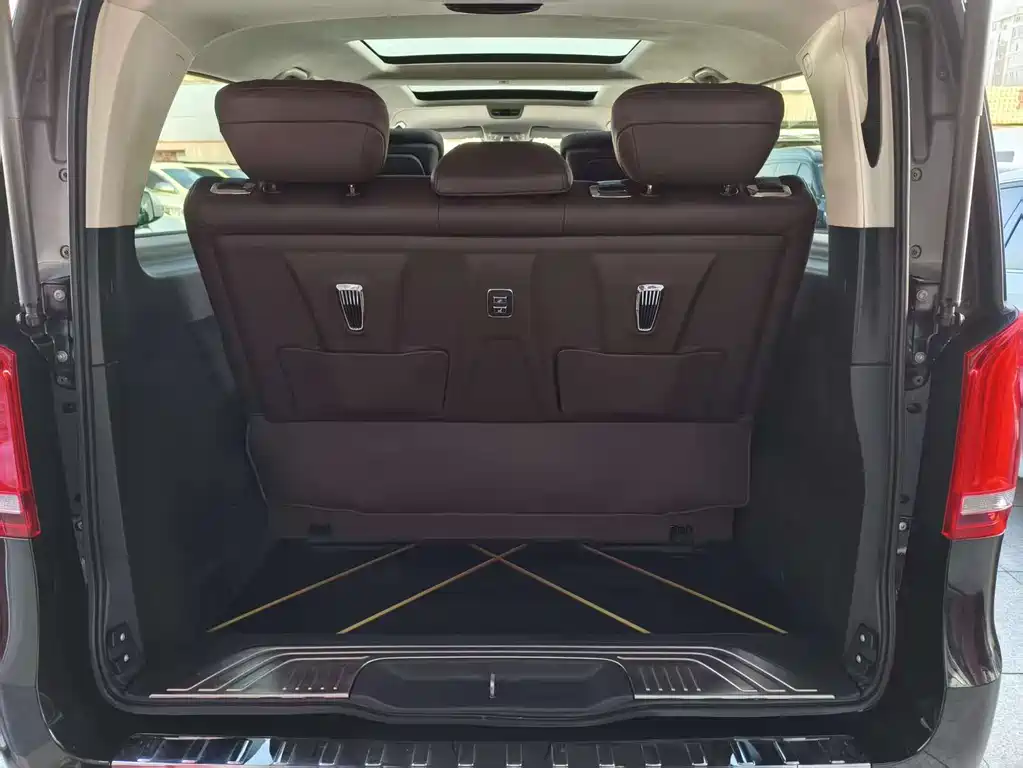 MERCEDES-BENZ V CLASS