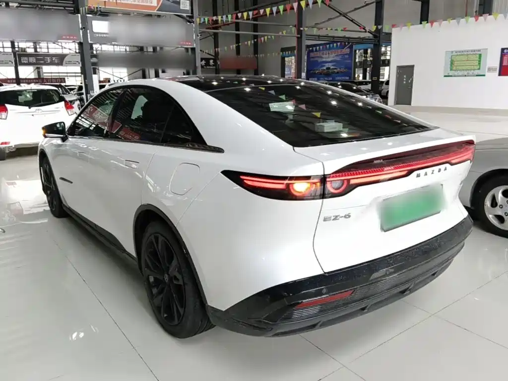 Mazda EZ-6 — миниатюра 5