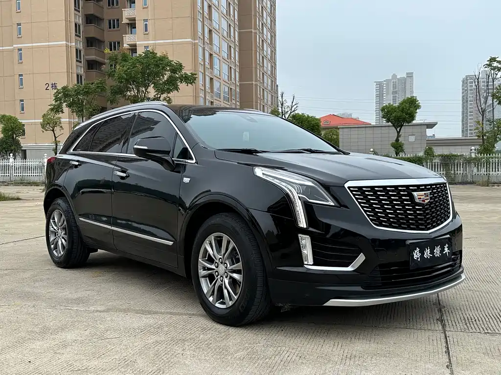 CADILLAC XT5
