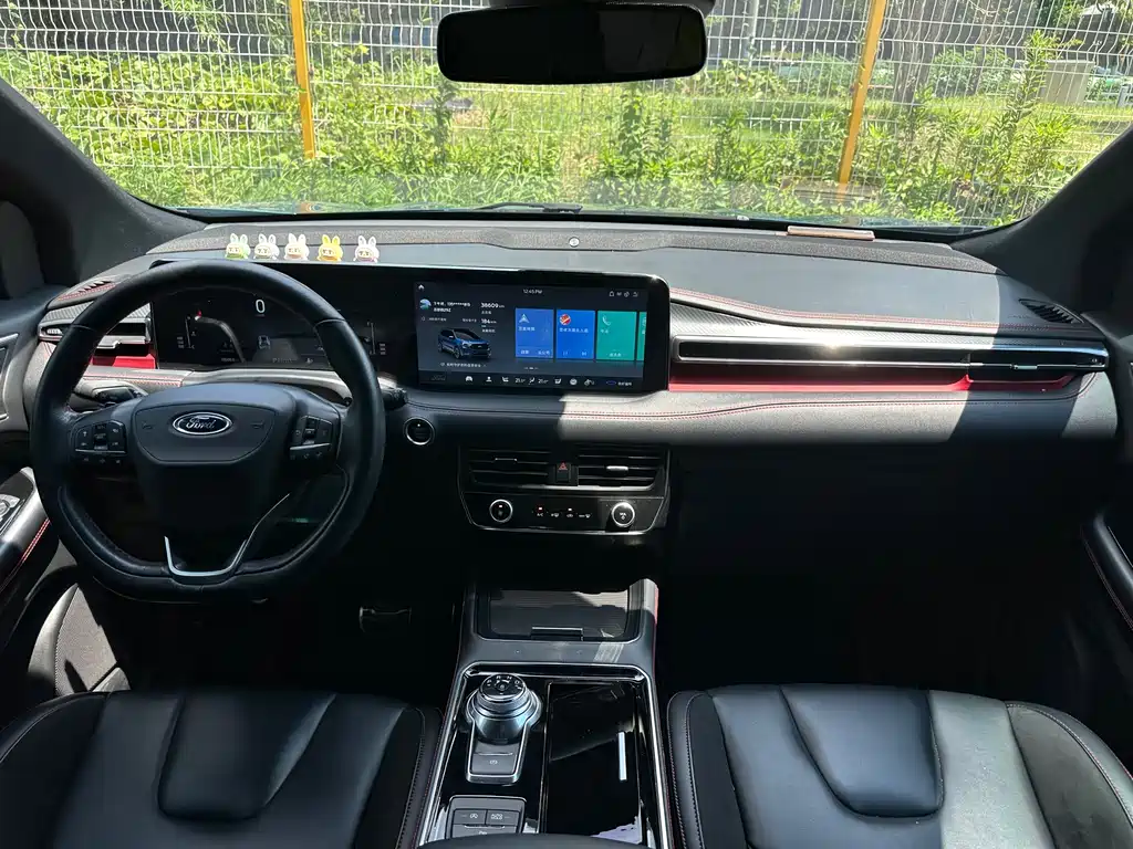 Ford Edge — миниатюра 13