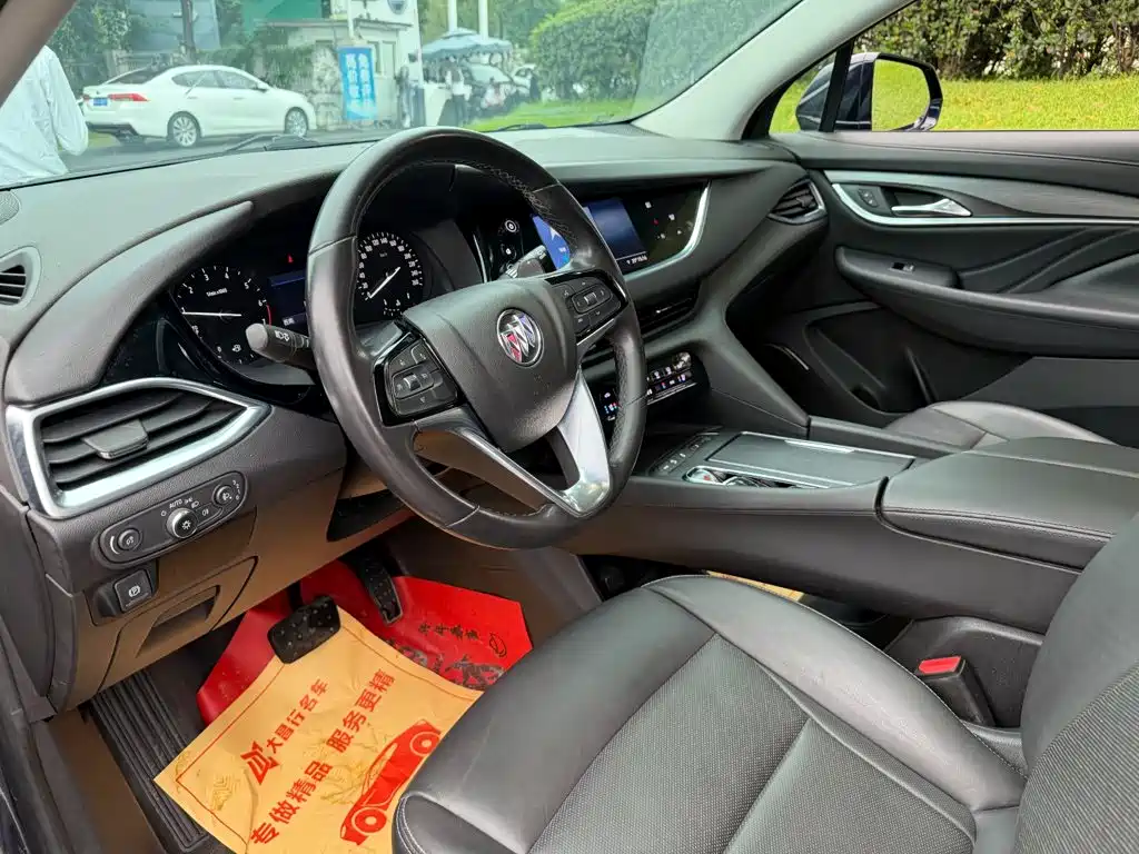 Buick Enclave — миниатюра 7
