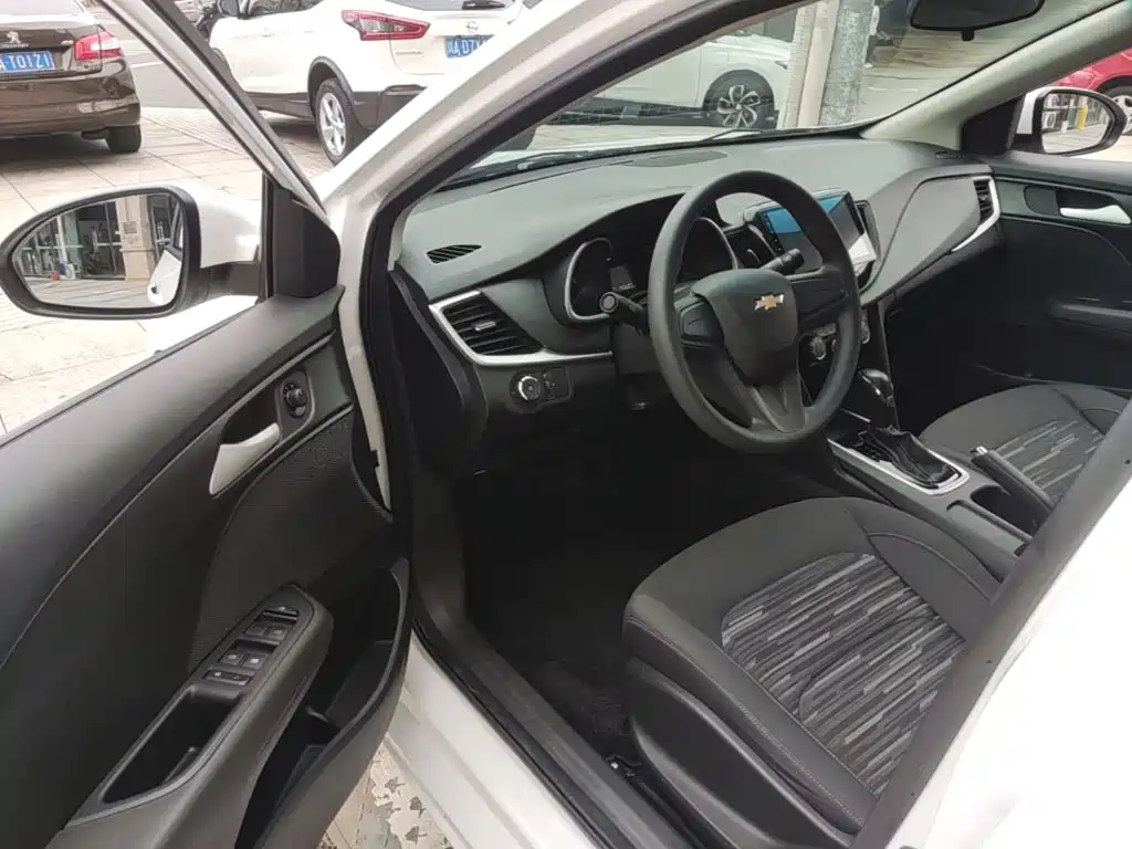Chevrolet Cavalier — миниатюра 16