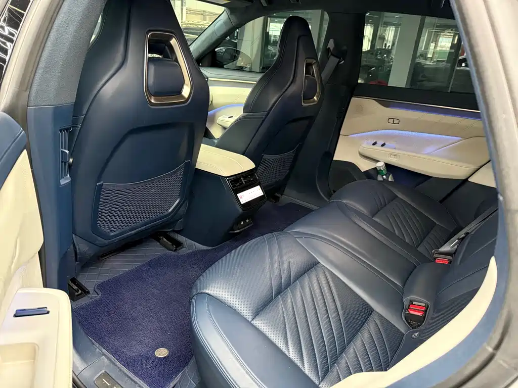 ZEEKR EXTREME KRYPTON 001