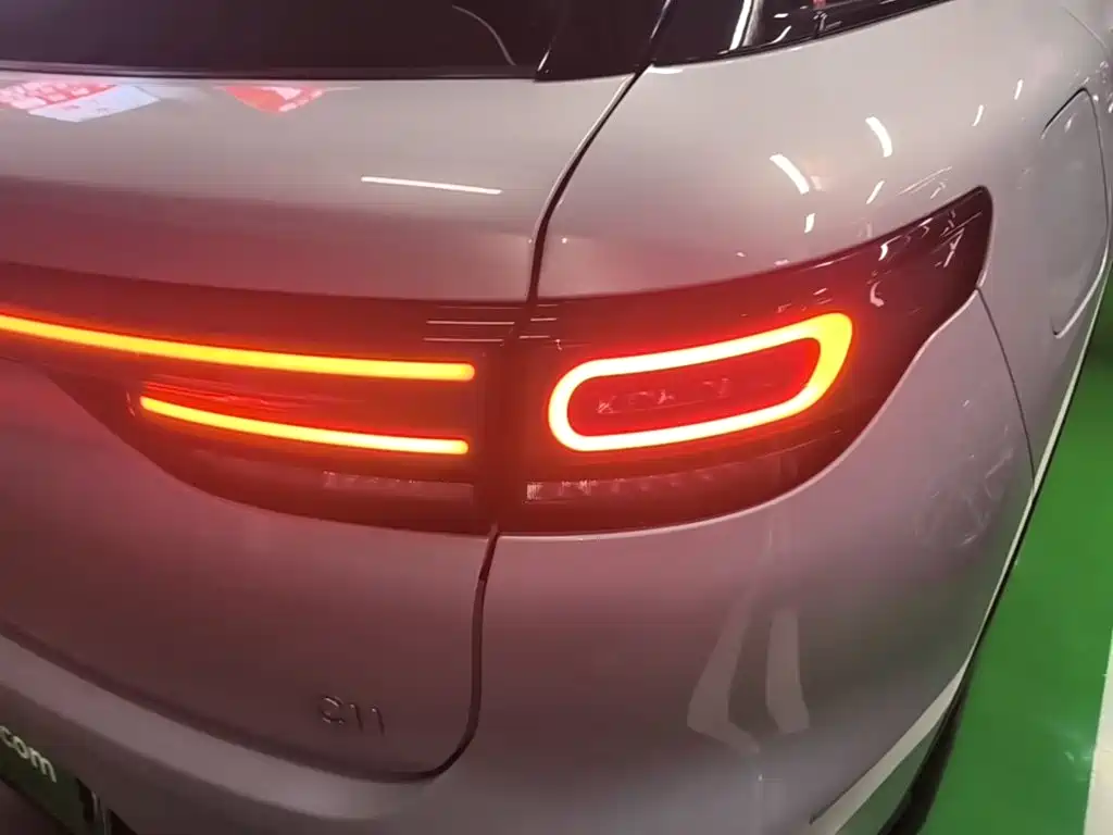 Leapmotor Leapmotor C11 — миниатюра 8