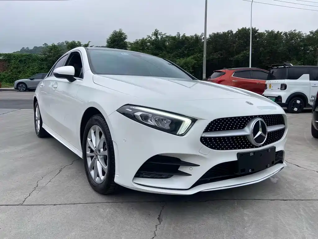 Mercedes-Benz A-Class — миниатюра 3