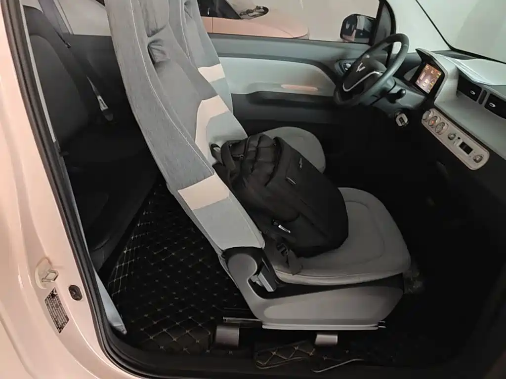 Wuling MINIEV — миниатюра 25