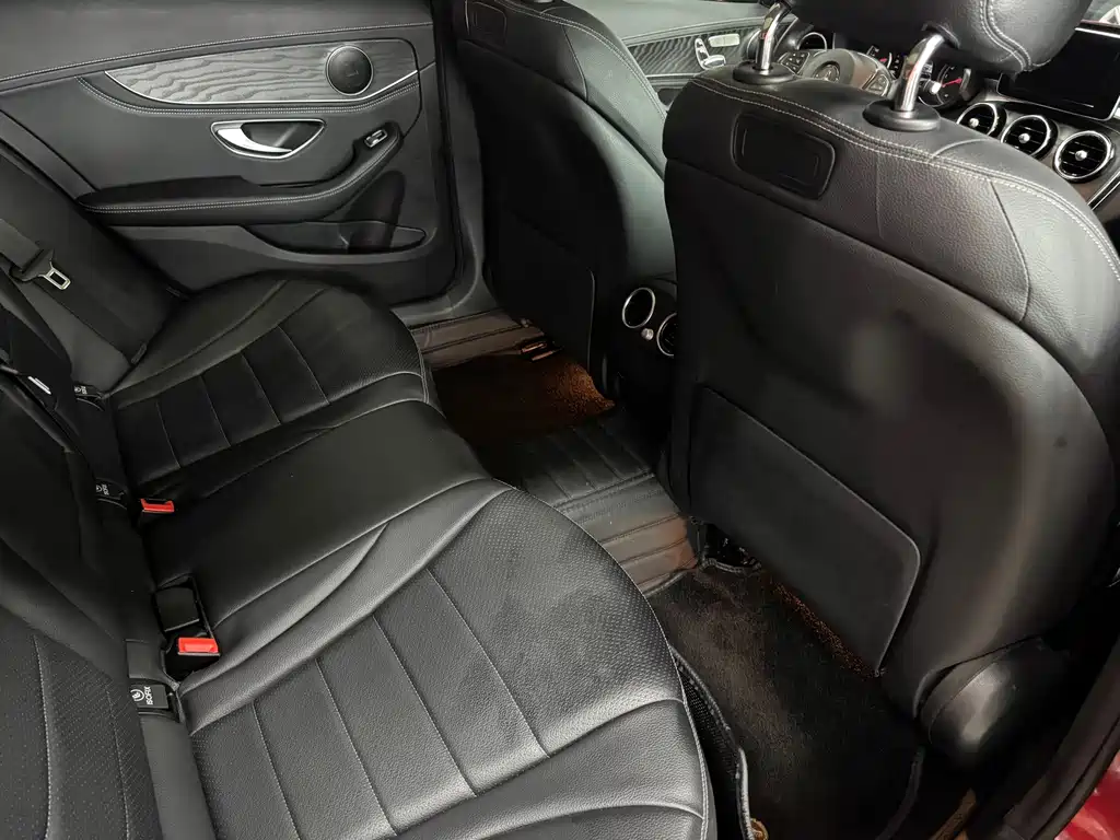 Mercedes-Benz C-Class — миниатюра 13