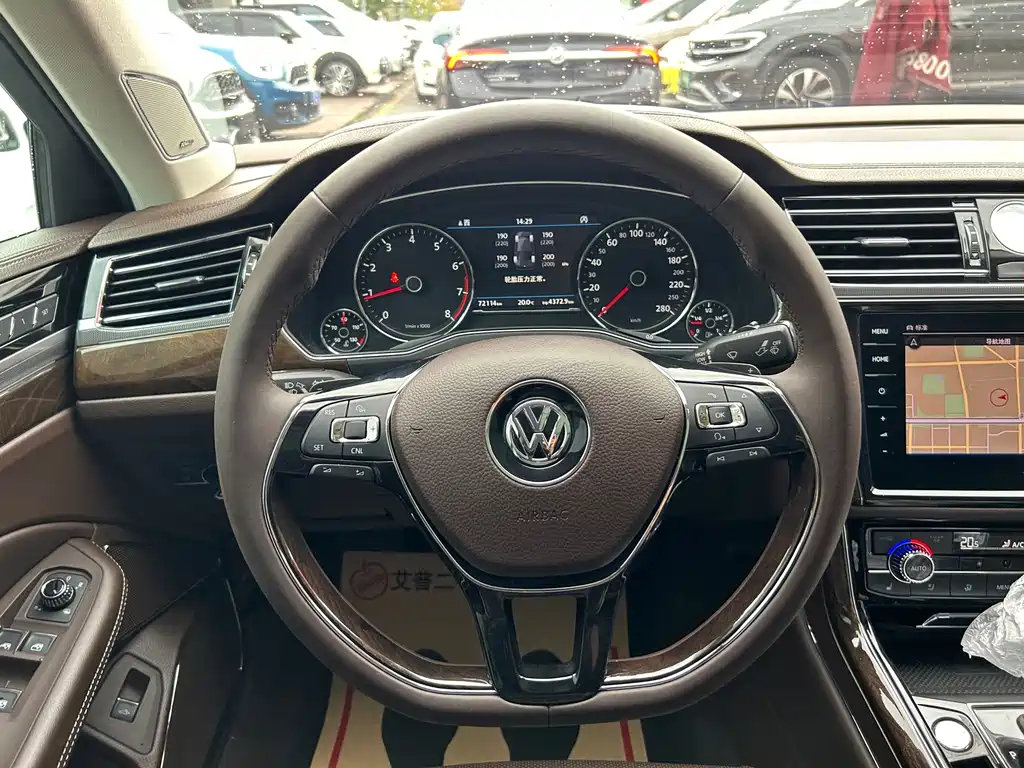 Volkswagen Phideon — миниатюра 10