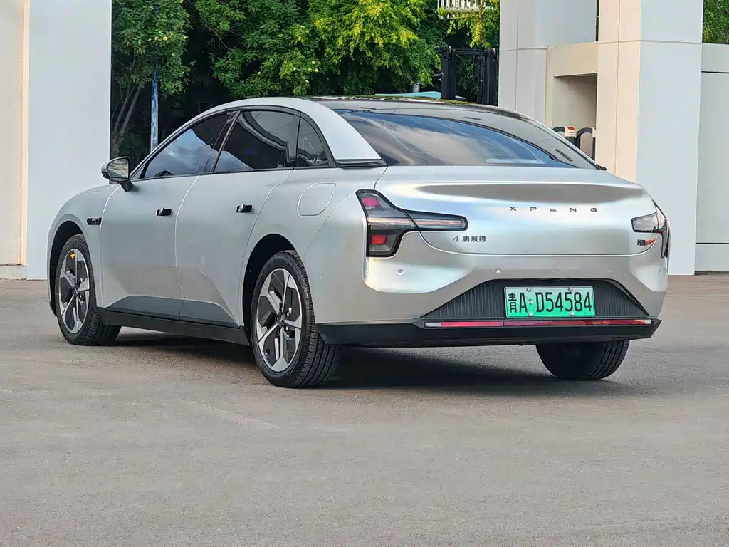 XPeng MONA M03 — миниатюра 10