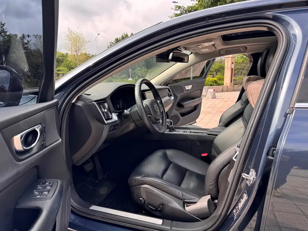 Volvo S60 2020 T4 Luxury
