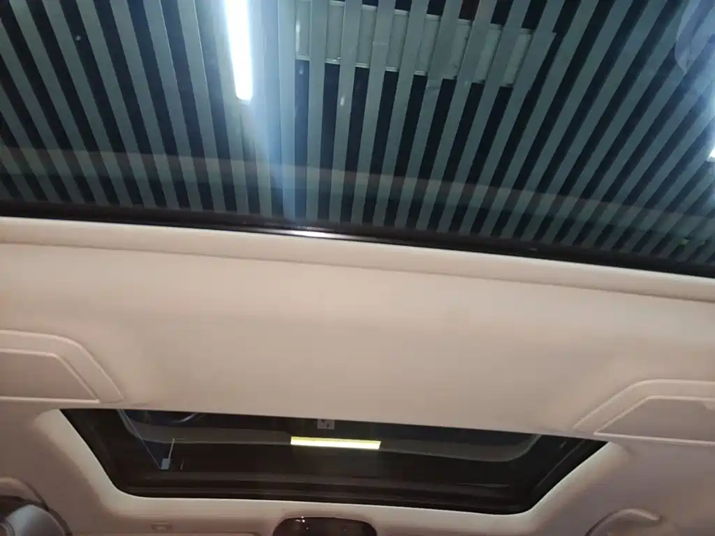 BMW 5 Series — миниатюра 18