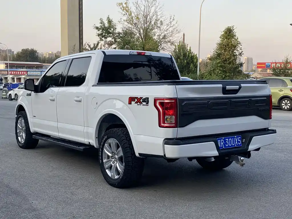 Ford F-150 Raptor — миниатюра 9