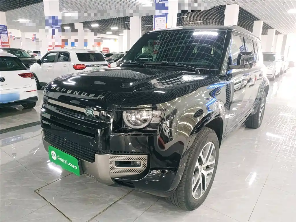 Land Rover Defender 2023