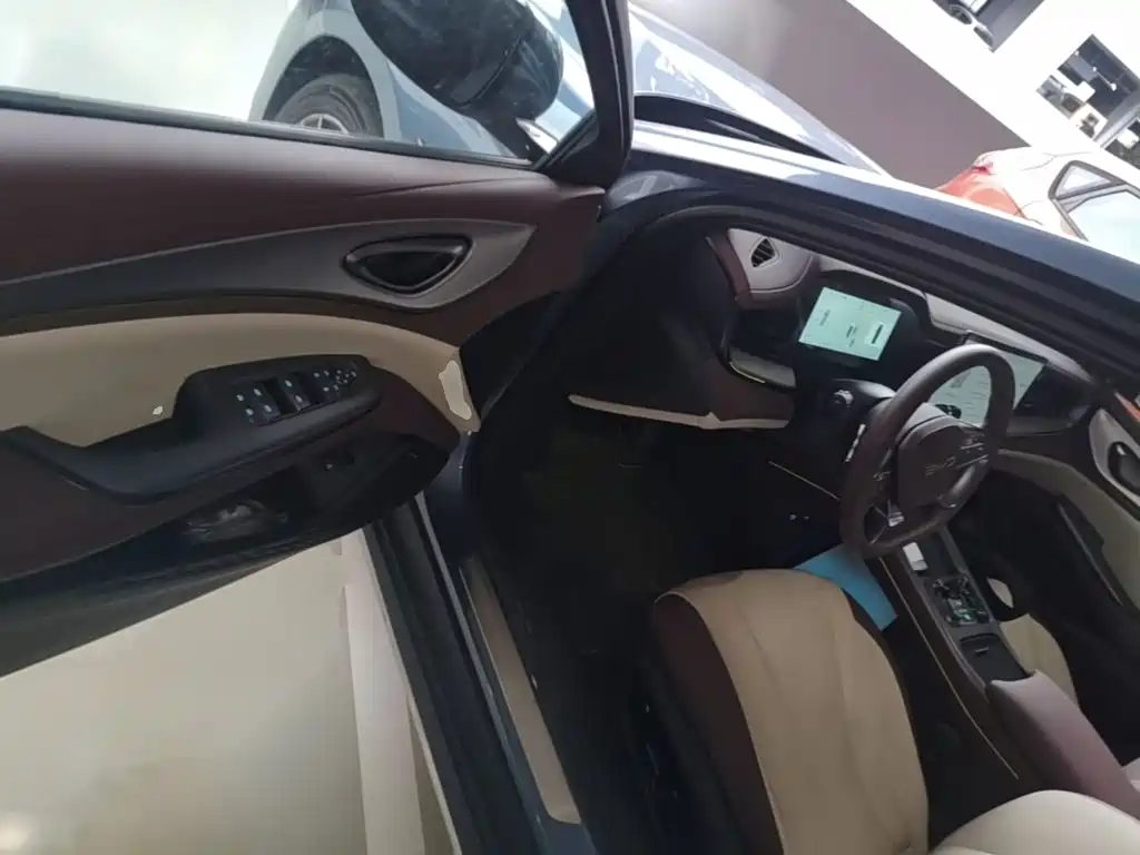 BYD Seal 07 DM-i — миниатюра 12