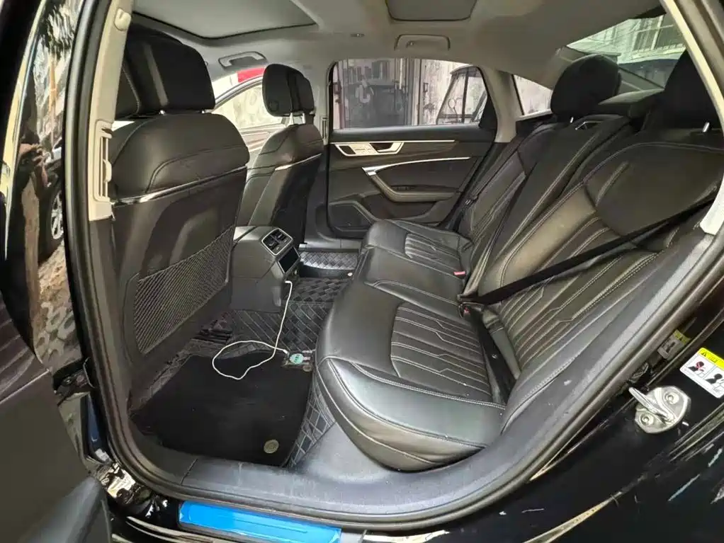 Audi A6L — миниатюра 2