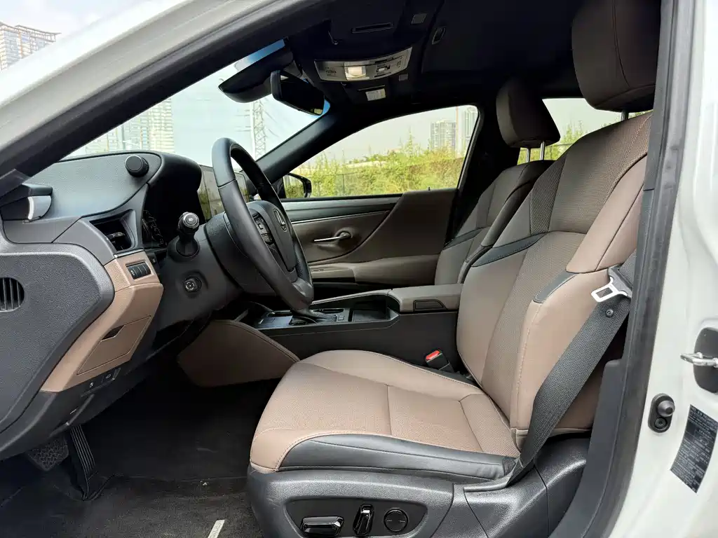 Lexus ES — миниатюра 4