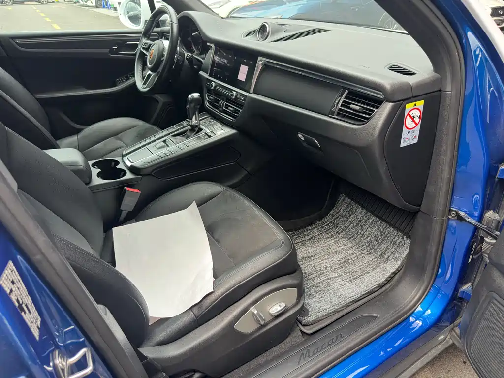 Porsche Macan — миниатюра 16