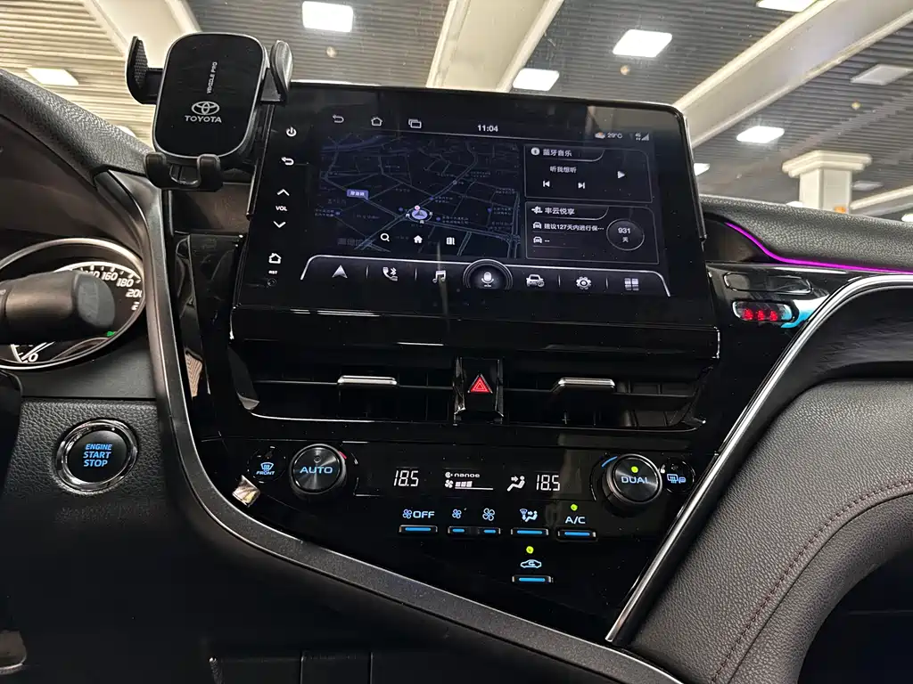 Toyota Camry — миниатюра 16