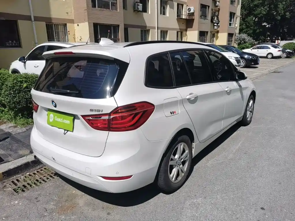 BMW 2 Series Active Tourer (Import) — миниатюра 7