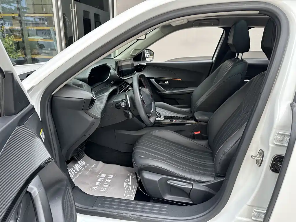 Peugeot 2008 2022 230THP THE ONE
