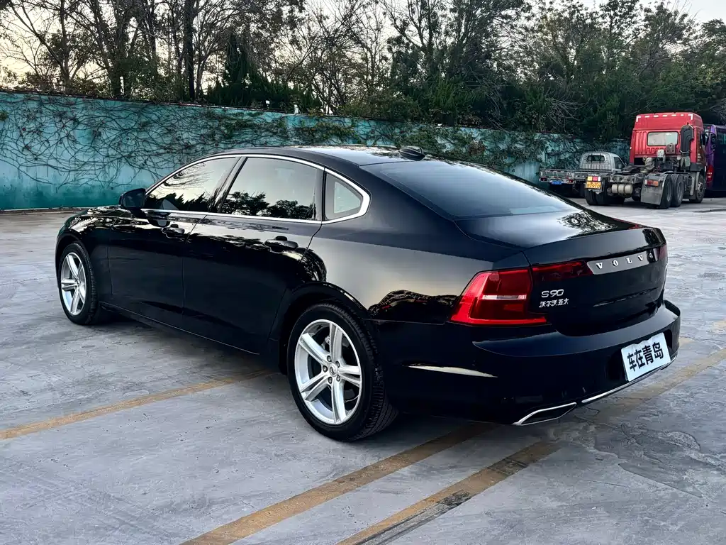 Volvo S90 — миниатюра 5