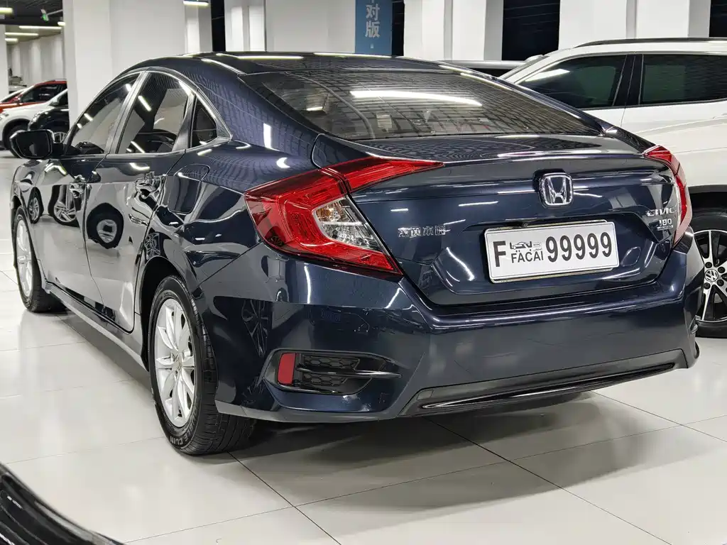 Honda Civic — миниатюра 3