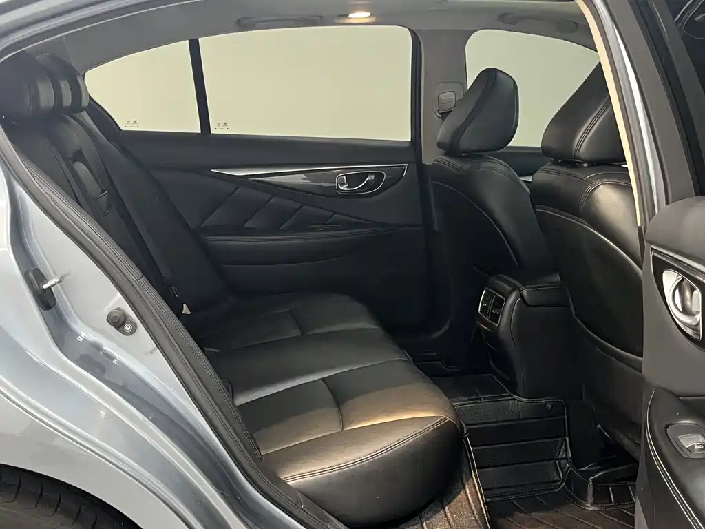 Infiniti Q50L — миниатюра 17