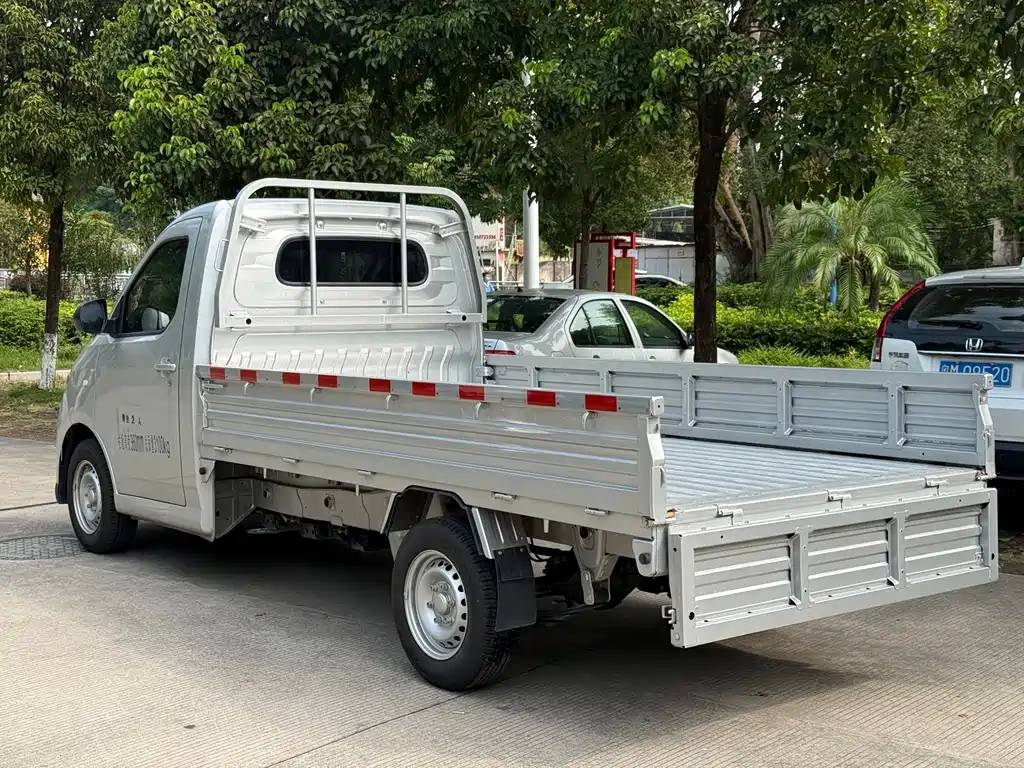 Wuling 五菱扬光电卡 — миниатюра 9