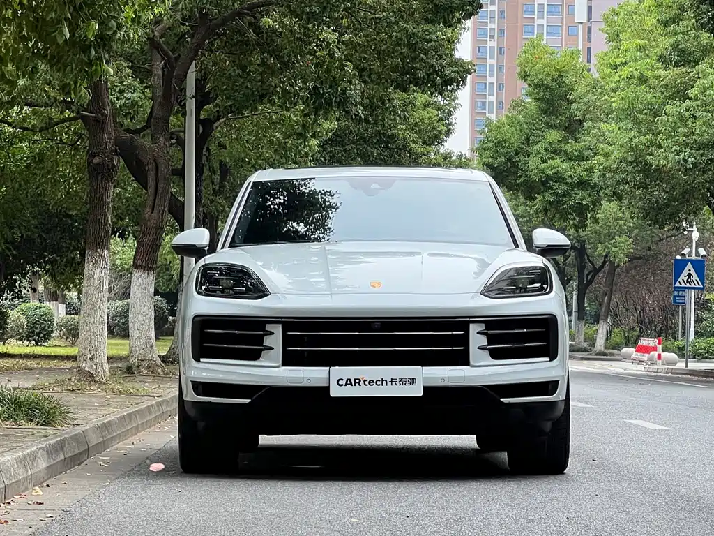 Porsche Cayenne — миниатюра 2