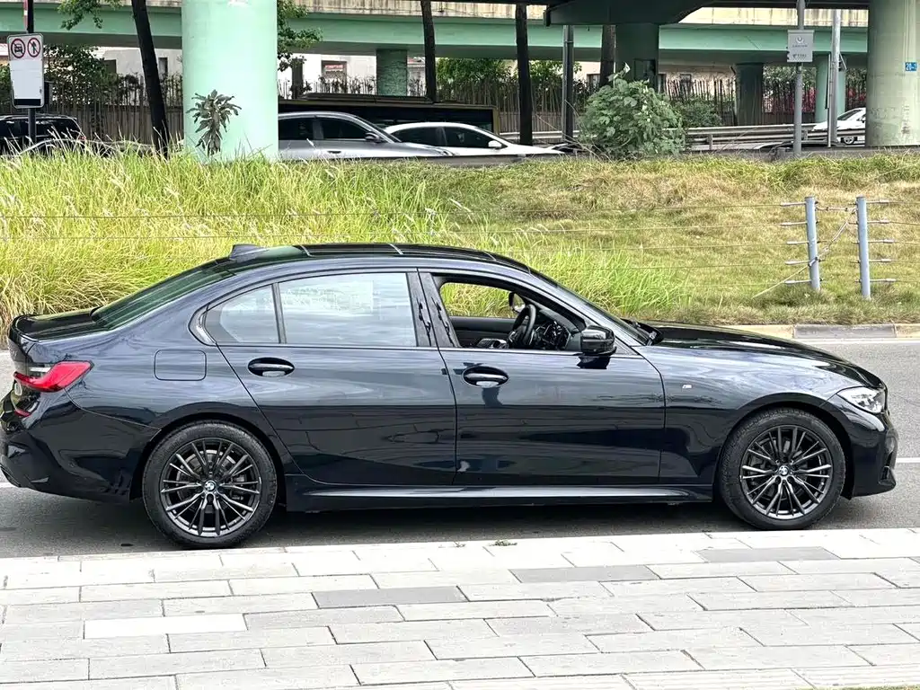 BMW 3 Series — миниатюра 7