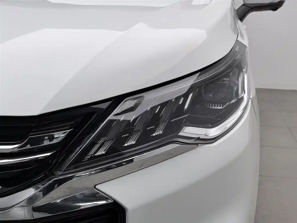 SAIC MAXUS CHASE G50