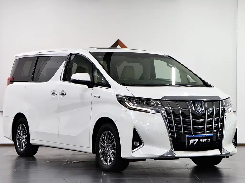 Toyota Alphard — миниатюра 3