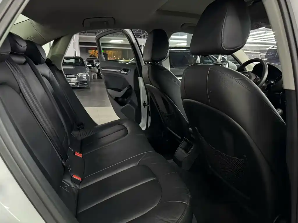 Audi A3 2014 Limousine 35 TFSI AT Fashion