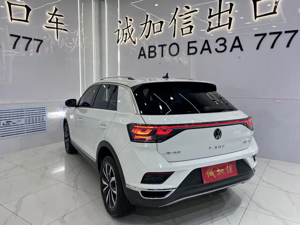 Volkswagen T-Roc 2023 280TSI DSG