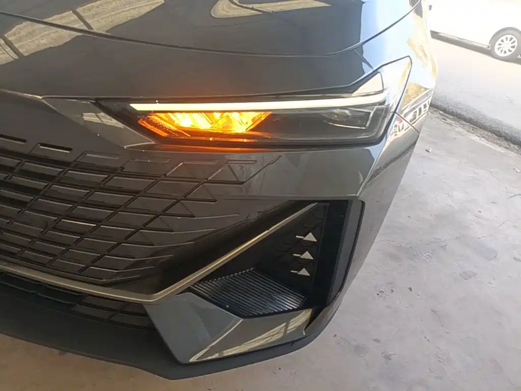 Changan UNI-V — миниатюра 24