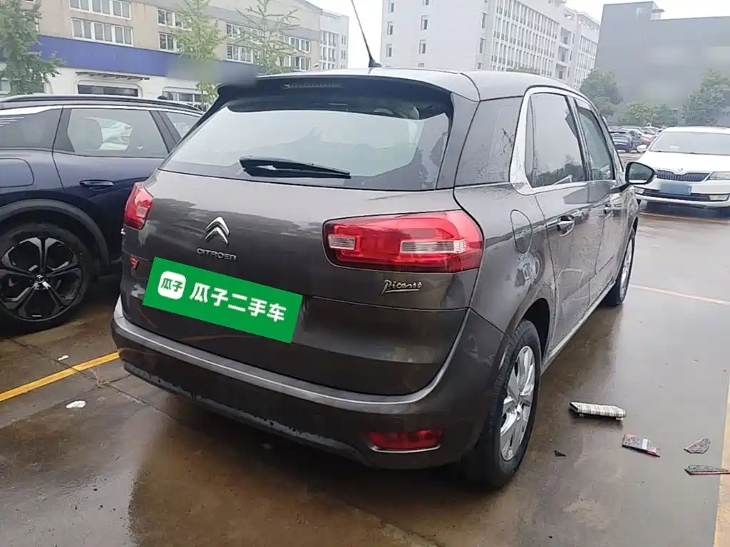 Citroen C4 Picasso — миниатюра 7
