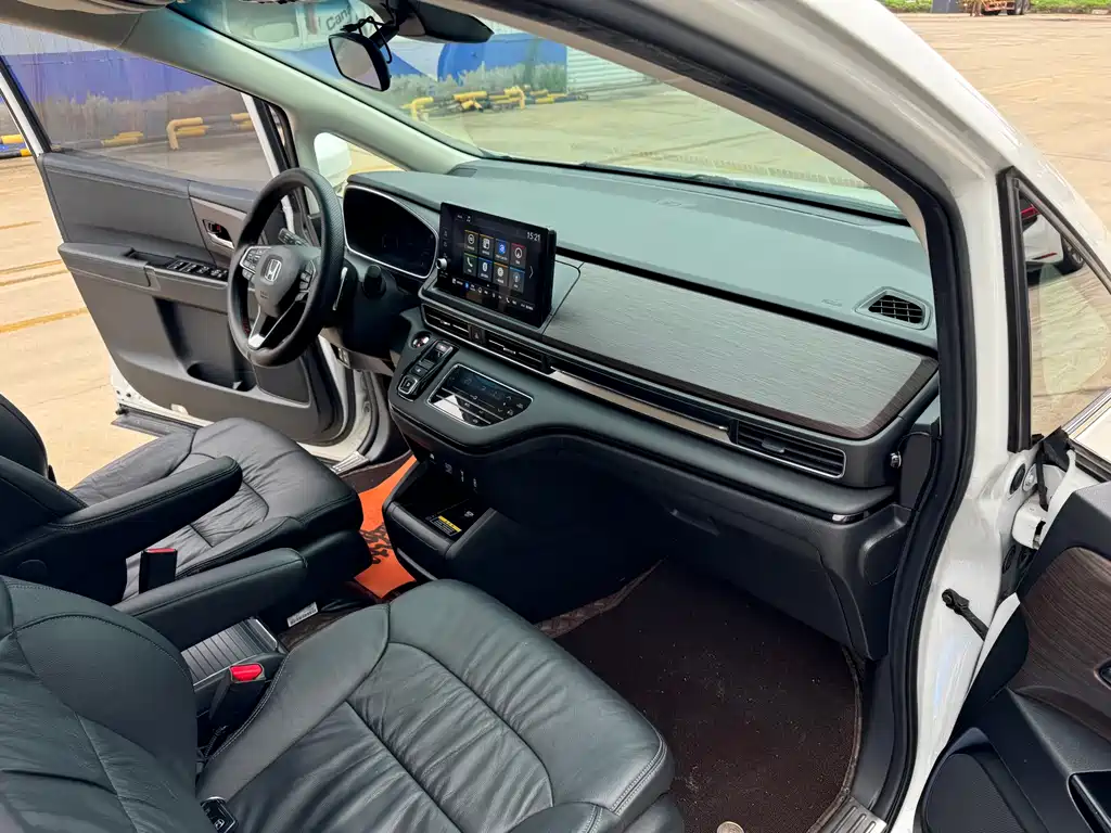 Honda Odyssey 2022 2.0L e:HEV Smart