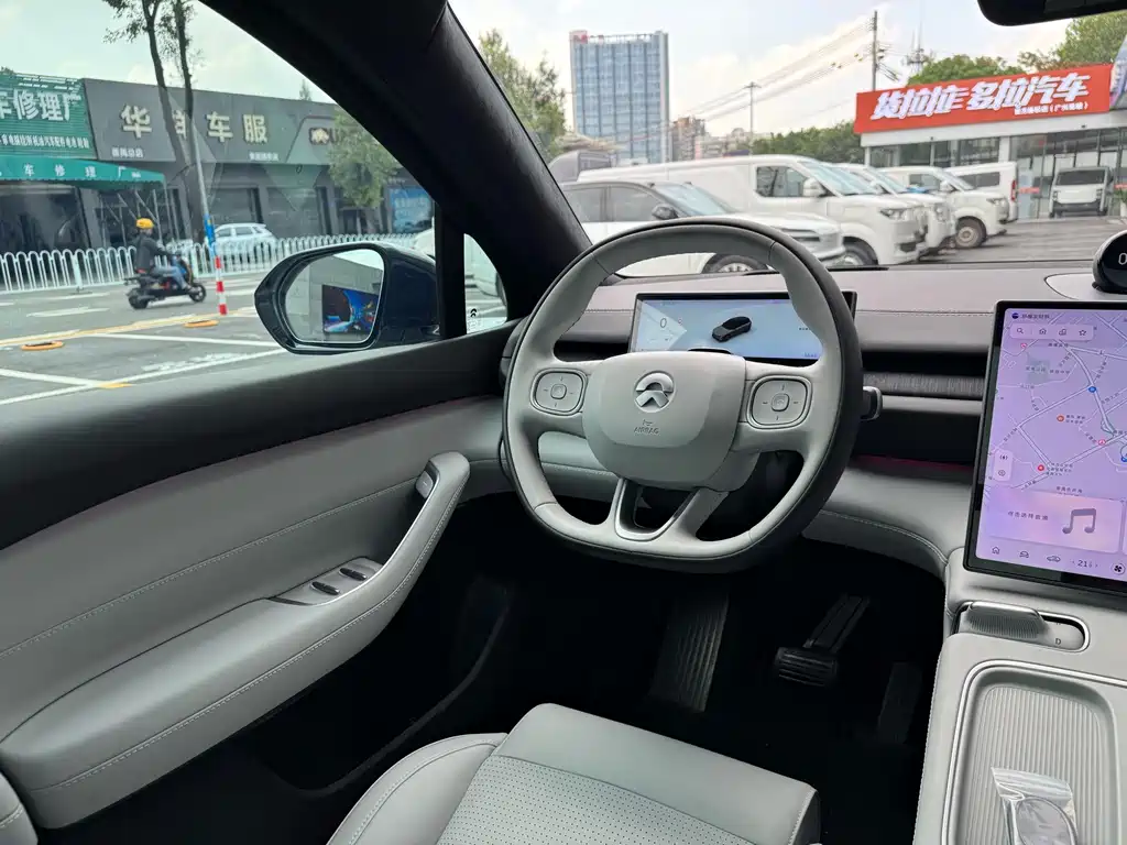NIO ES6 — миниатюра 16