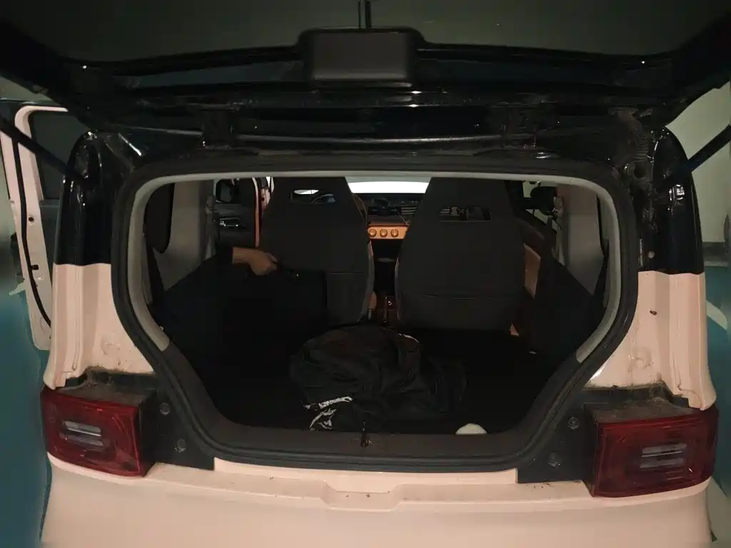 Wuling MINIEV — миниатюра 15