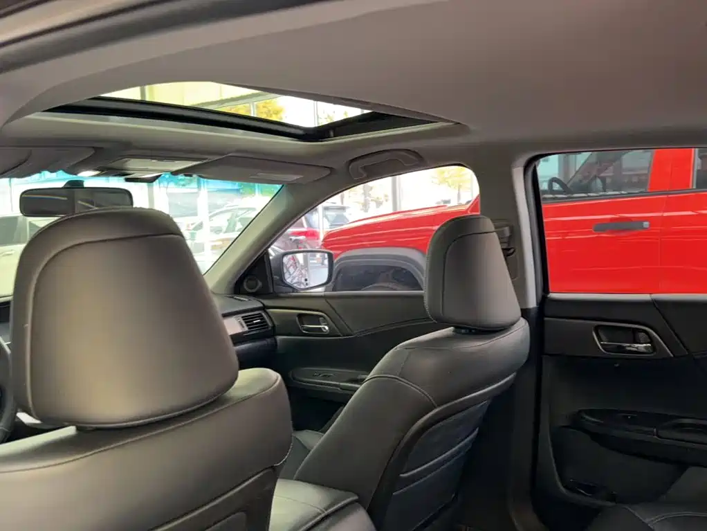Honda Accord — миниатюра 15
