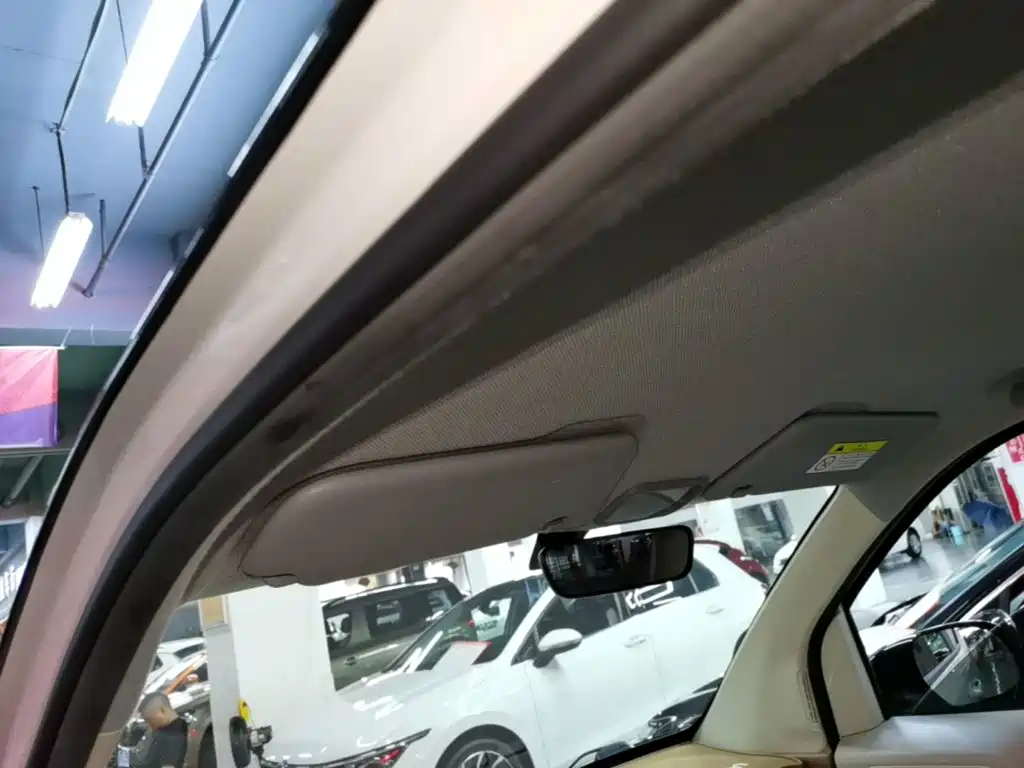 Wuling MINIEV — миниатюра 18