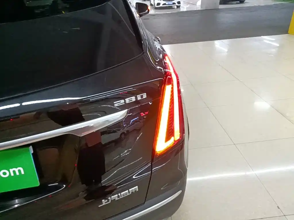 Cadillac XT5 — миниатюра 8