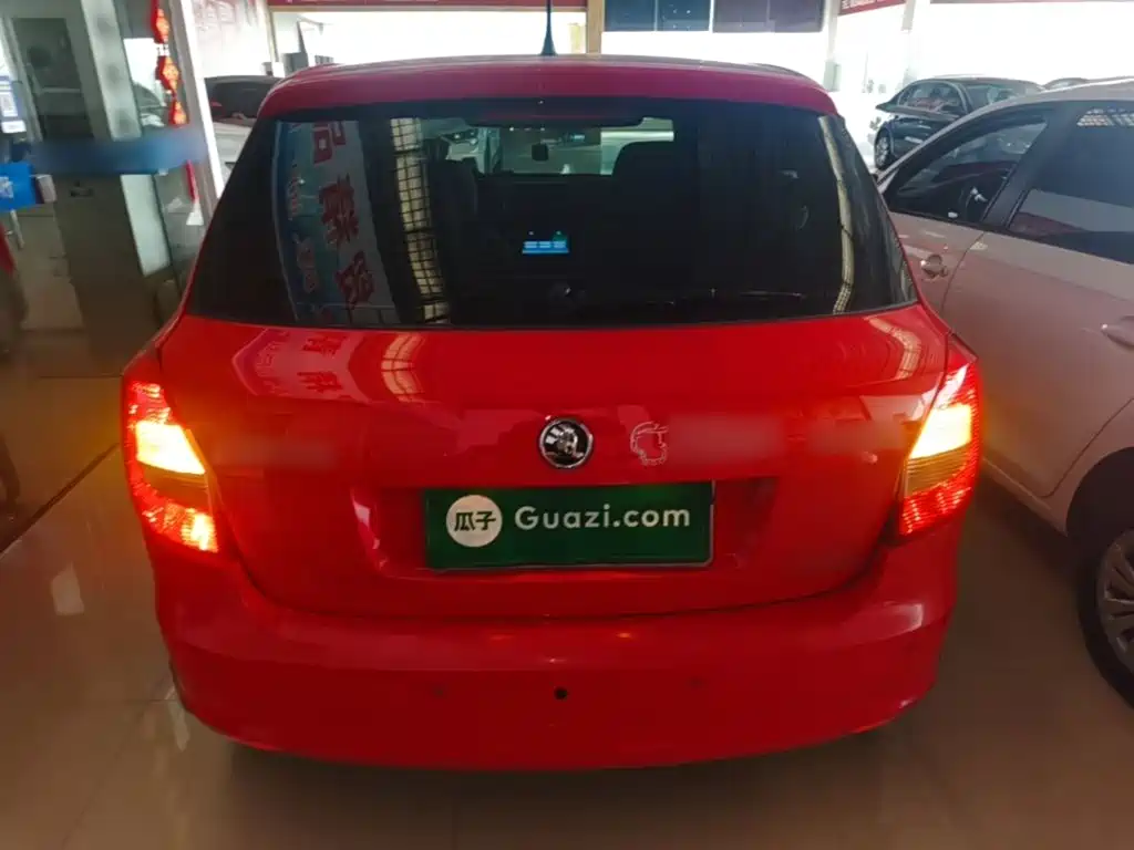 Skoda Fabia — миниатюра 6