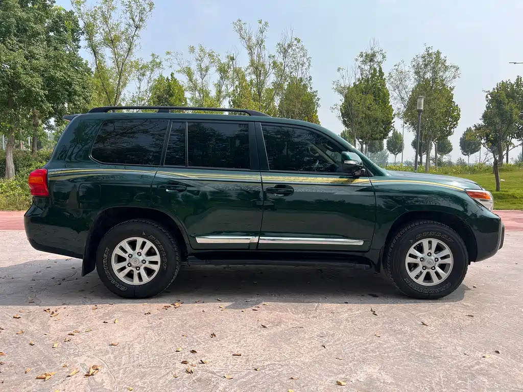 Toyota Land Cruiser — миниатюра 6