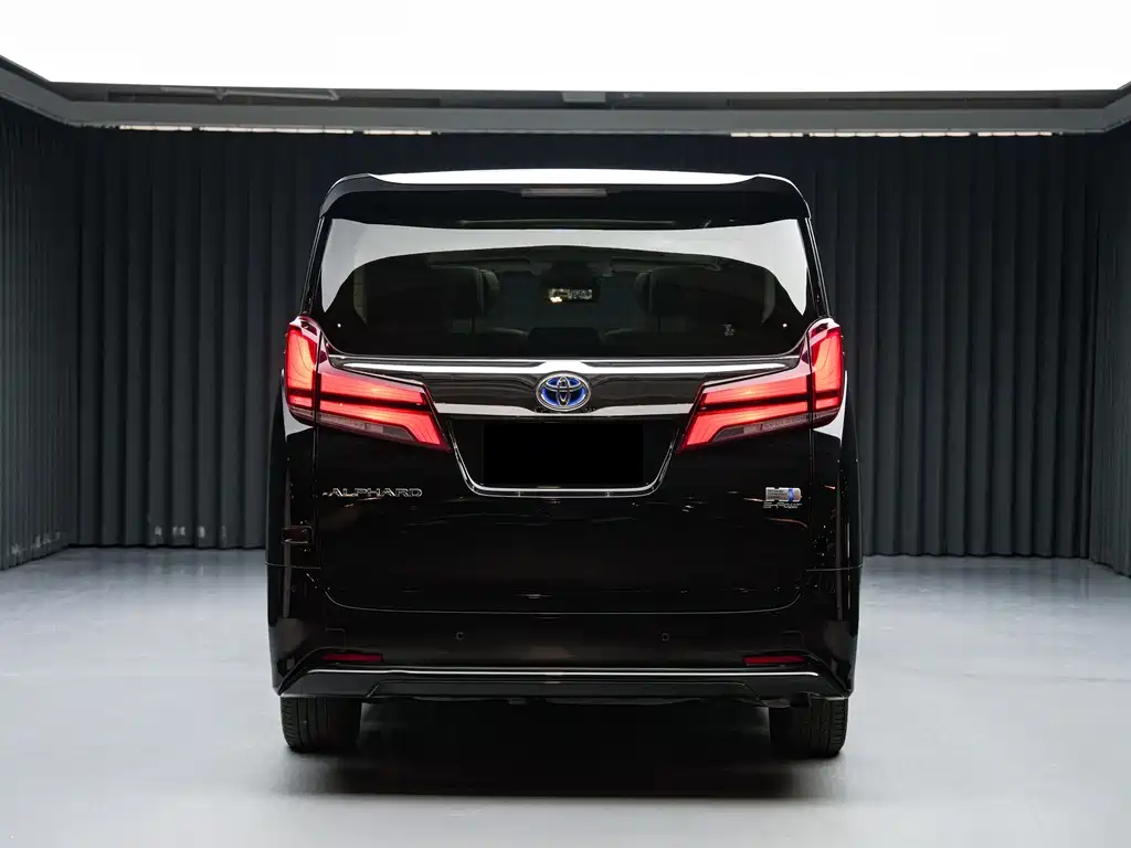 Toyota Alphard — миниатюра 5